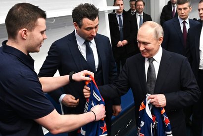 Президент России Владимир Путин на тренировочной базе СКА