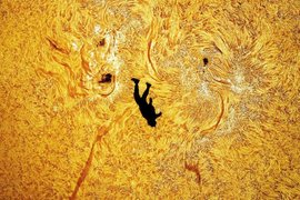 «Падение Икара» астрофотографа Эндрю Маккарти