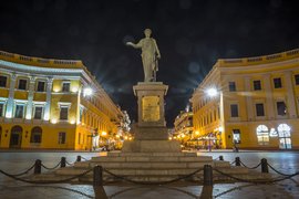 Памятник губернатору Новороссии герцогу де Ришелье в Одессе