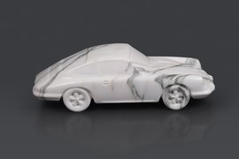 Porsche 911 из мрамора