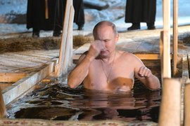 Президент Владимир Путин принял участие в крещенских купаниях