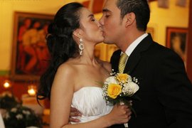 Поцелуй на свадьбе