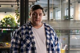 Роман Попов в сериале «Большой человек»