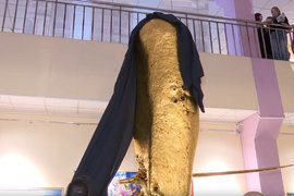 Скульптура «Самородок» Даши Намдакова