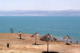 Где легче всего научиться плавать