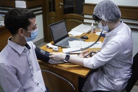 Врач