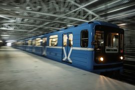 Поезд метро