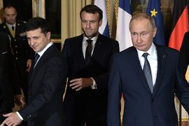 Владимир Зеленский, Эммануэль Макрон и Владимир Путин 9 декабря 2019 года