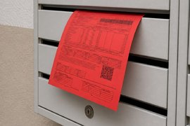 Красная квитанция за услуги ЖКХ